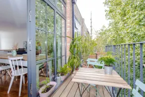 Cosy 2 Bedroom Apartment With Great Outdoor Balcony - Image 5