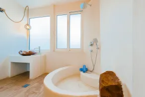 Kouros Home Hotel - Image 5