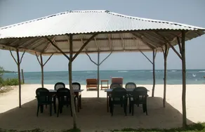 Richie's on the Beach - Image 2