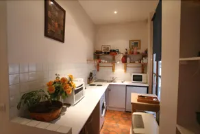 Latin Quarter Apartment 4 guests - Image 4