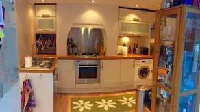 Stylish Clapham Flat with Garden - Image 3