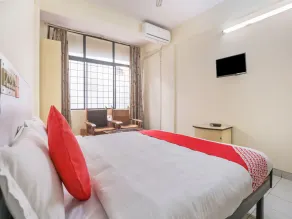 OYO 23083 Hotel Hindustan Deluxe - Image 3