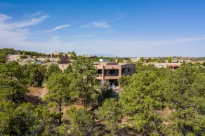 Moon Shine Manor, 3 Bedrooms, Deck, Patio, Fireplace, HDTV, WiFi, Sleeps 6 - Image 1