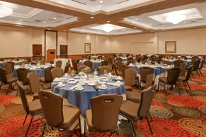 Holiday Inn Bridgeport-Trumbull-Fairfield - Image 4
