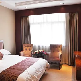 Wuxi Taihe Grand Hotel - Image 2