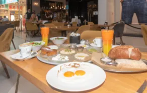 Hermespa Hotel - Image 5