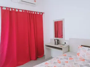 Maness Guesthouse & Homestay - Image 1