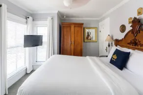 Queen Vic Guest House - Image 4
