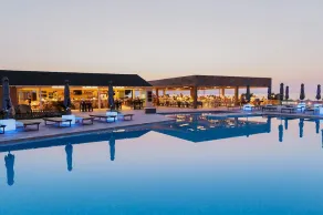 Enorme Eanthia Beach - Image 5
