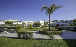 Lakitira Suites - Image 4