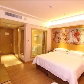 Vienna 3 Best Hotel (Dalang Commercial Center) - Image 2