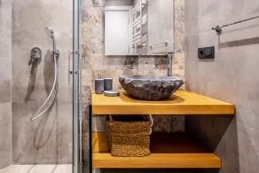 Vibrant Flat Next to Bostanci Marmaray Station - Image 4