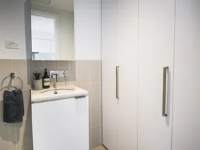 Apartment2c - Metro - Image 4