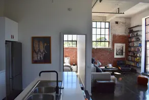 Stylish Warehouse Conversion In The Heart of Fitzroy - Image 4