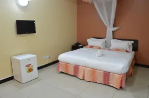 Royal City Hotel - Image 3