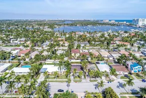 Walk to Beach Spacious Estate W/hottub & Gameroom - Image 2