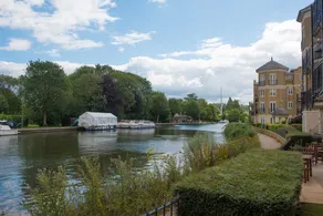 Celador Apartments - Regents Riverside Serviced Apartments - Image 5