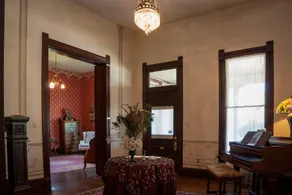 Courthouse Inn Bed and Breakfast - Image 2