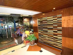 Grand Lucky Hotel - Image 2
