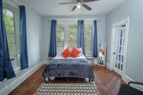 Las Carolinas Cozy #2 - Image 2