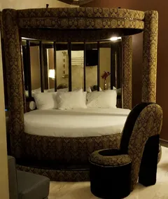 Smithtown Inn - Image 5