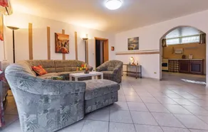 Stunning Home in Pavicini With Wifi and 3 Bedrooms - Image 4