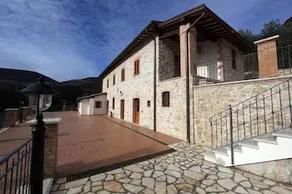 Pucci Country House - Image 2