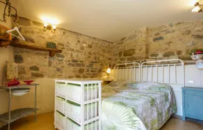 Stunning Apartment in Villagrande di Monteco With 1 Bedrooms - Image 2