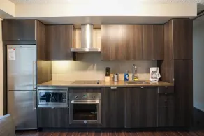 Applewood Suites - Luxury 3 BDRM - Image 3
