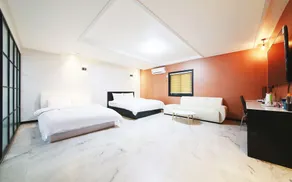 Hotel Star - Image 5