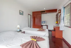 Royal Crown Hotel & Palm Spa Resort - Image 4