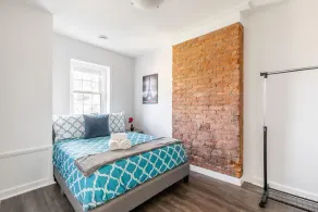 2BR Apt With Netflix - Close to Parks Shopping - Image 5