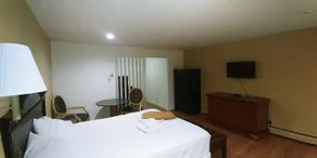 Northview Motel - Image 2