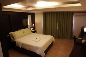 Starview Hotel Naga by ZEN Rooms - Image 2