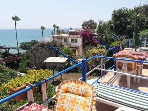 Antonios Motel - Image 2