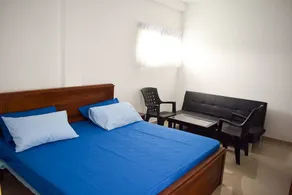 Queens Park Apartments - Image 3