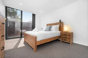 Olympic Park Large 1bed Apt+parking Nop01a - Image 3