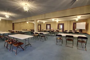 Eagles Nest Hotel - Image 4