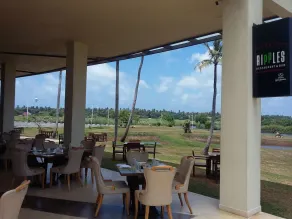 Avenra Gangaara Hotel - Image 3