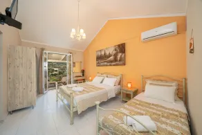 MINA'S APARTMENTS - Image 2