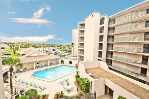 Anastasia 310, 3 Bedrooms, Sleeps 6, Beach Front, Heated Pool - Image 5
