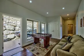 Peaks Retreat by Bear Country - Image 3