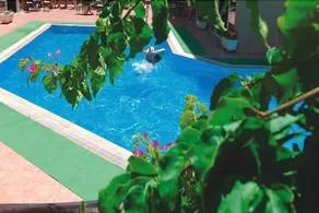 Starberry Hotel - Image 2