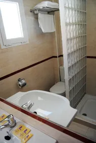 Apartamentos Turisticos Anoreta - Image 3