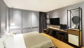 Gloria Hotel - Image 4