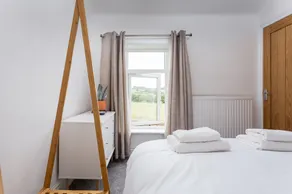 Storthes Hall Lodge - Image 4
