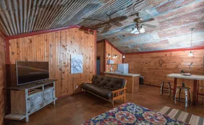 Deer Creek Cabins and Lodge - Image 4