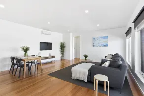 Coastal Vibe Apartments - Image 2