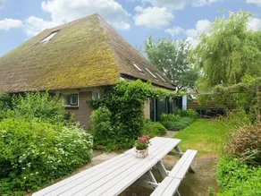 Inviting Farmhouse in 't Zand with Garden - Image 3