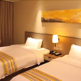 Home Inn Plus Dalian High-Tech Park Wanda Plaza - Image 2